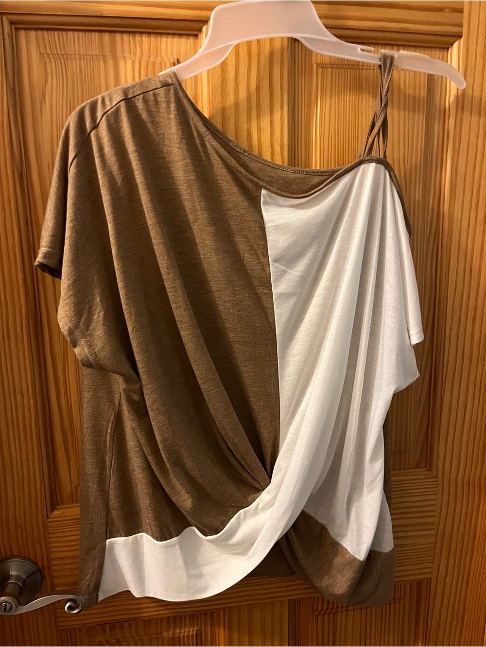 Women’s Two-Tone Twist Front Top in Brown and White